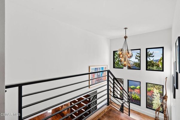 Interior, Pendant Lights, Wood Texture Flooring