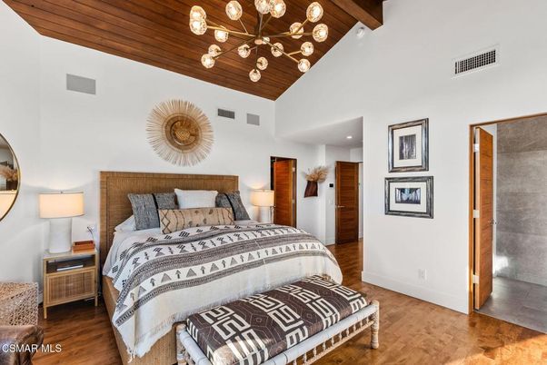 Bedroom, Interior, Pendant Lights, Recessed Lighting, Wooden Beams, Wooden Ceilings, Wood Texture Flooring