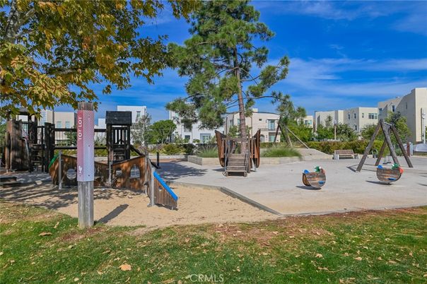 Backyard, Exterior, Playground