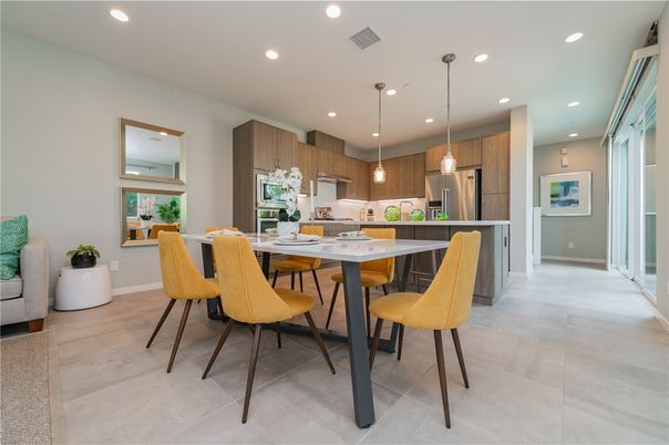 Dining room, Interior, Kitchen, Pendant Lights, Recessed Lighting, Stainless Steel Appliances