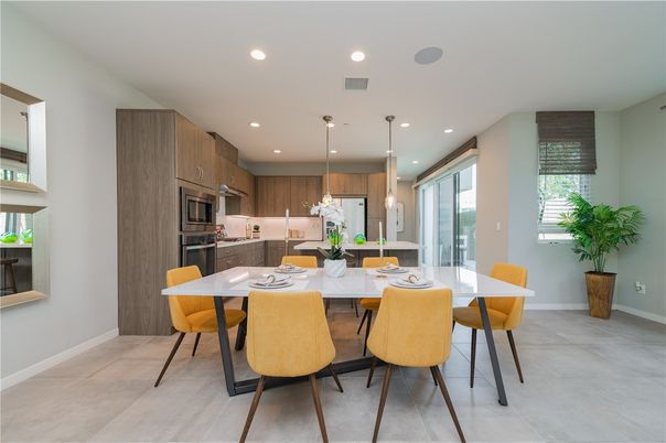 Dining room, Interior, Kitchen, Pendant Lights, Recessed Lighting, Stainless Steel Appliances