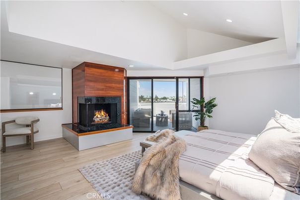 Bedroom, Fireplace, Interior, Recessed Lighting, Wood Texture Flooring