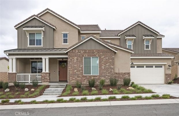 Attached, Exterior, Facade, Brick Facade, American Craftsman