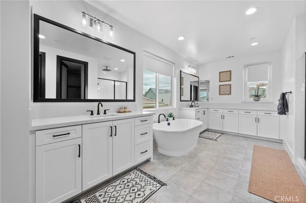 Bathroom, Dual Sink Vanities, Free Standing Baths, Interior, Recessed Lighting
