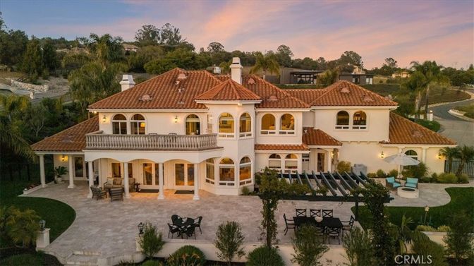 Backyard, Exterior, Facade, Mediterranean