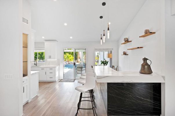 Dining room, Interior, Kitchen, Pendant Lights, Recessed Lighting, Wood Texture Flooring