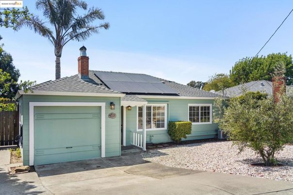Attached, Exterior, Facade, Solar Panels, Ranch
