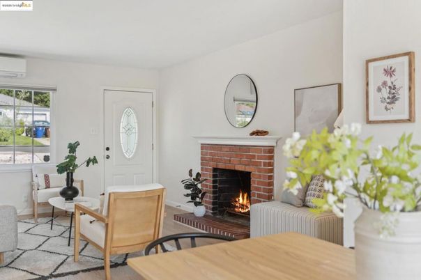 Fireplace, Interior, Living room