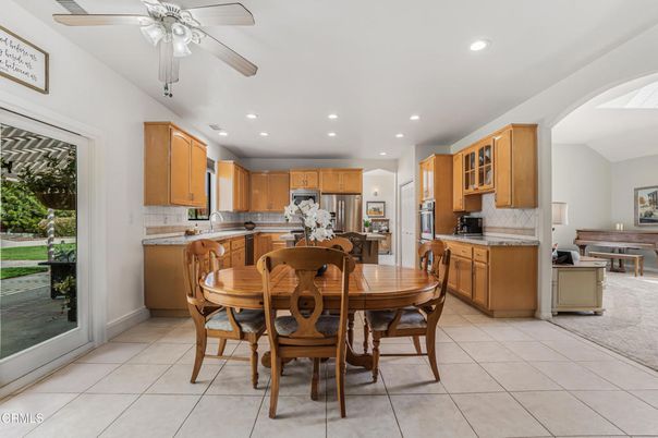 Dining room, Interior, Kitchen, Recessed Lighting, Stainless Steel Appliances