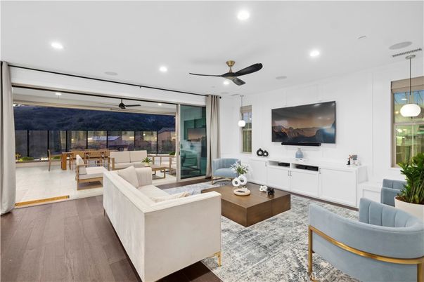 Interior, Living room, Pendant Lights, Recessed Lighting, Wood Texture Flooring