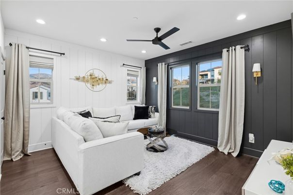 Interior, Living room, Recessed Lighting, Wood Texture Flooring