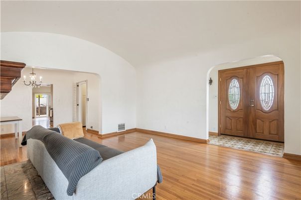 Chandelier, Interior, Wood Texture Flooring