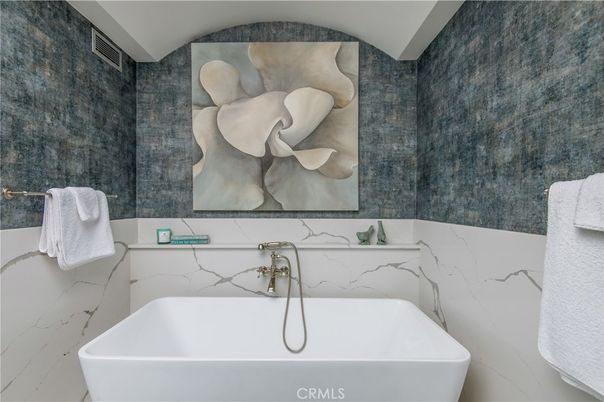 Bathroom, Free Standing Baths, Interior, Marble Walls