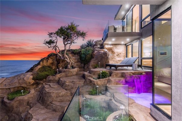 Exterior, Pool, Water