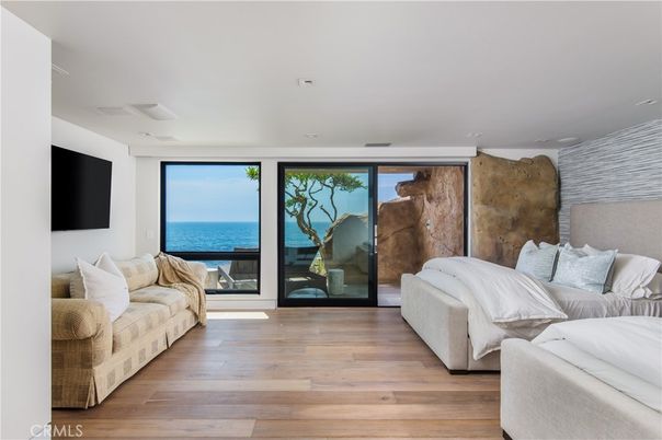 Bedroom, Interior, Water, Wood Texture Flooring