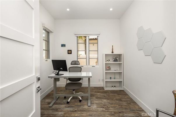 Home Office, Interior, Recessed Lighting, Wood Texture Flooring