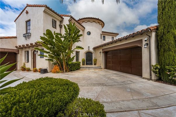 Attached, Exterior, Facade, Spanish Mediterranean