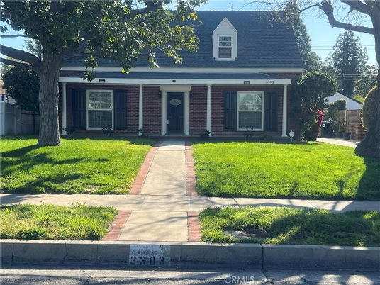 Exterior, Facade, Brick Facade, Cape Cod