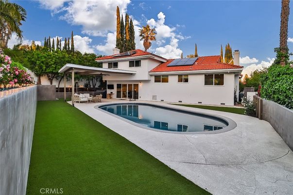 Exterior, Pool, Solar Panels