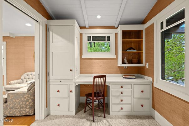 Home Office, Interior, Recessed Lighting, Wood Texture Flooring