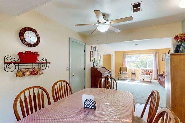 Dining room, Interior
