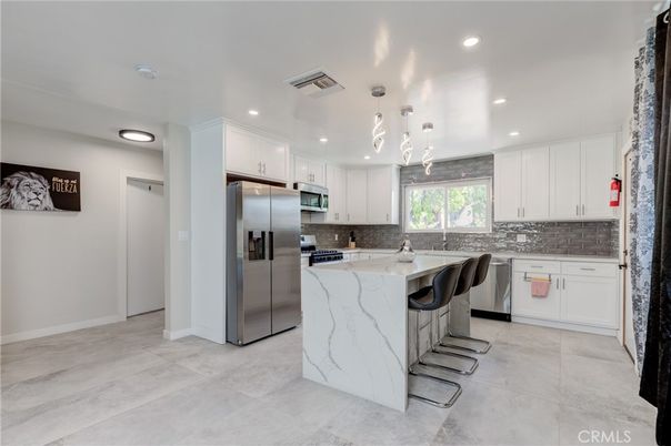 Interior, Kitchen, Pendant Lights, Recessed Lighting, Stainless Steel Appliances