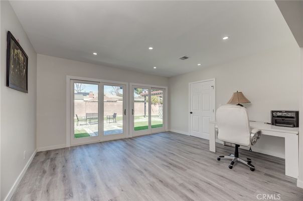 Home Office, Interior, Recessed Lighting, Wood Texture Flooring