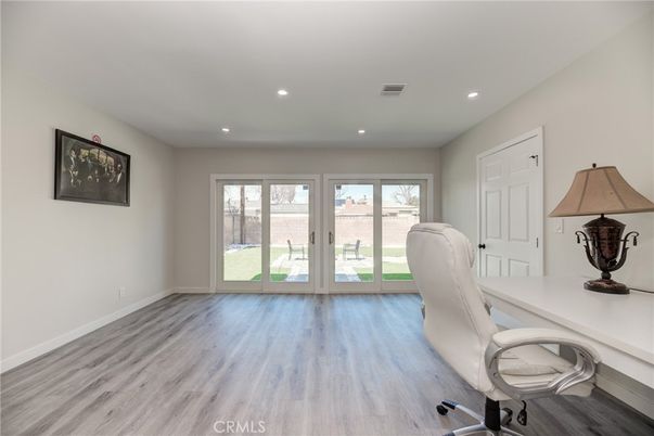 Home Office, Interior, Recessed Lighting, Wood Texture Flooring