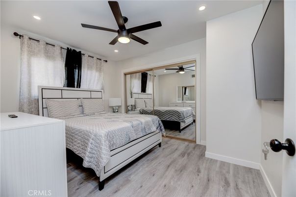 Bedroom, Interior, Recessed Lighting, Wood Texture Flooring