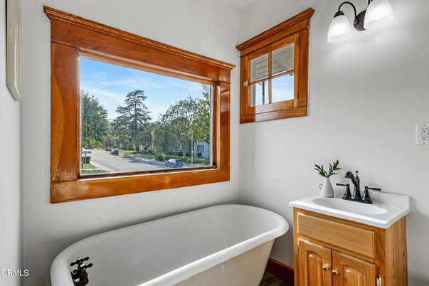 Bathroom, Free Standing Baths, Interior