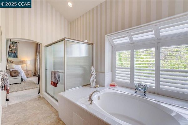 Bathroom, Bedroom, Glass Shower, Interior, Recessed Lighting