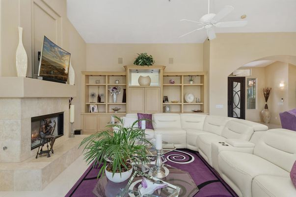 Dining room, Interior, Kitchen, Recessed Lighting