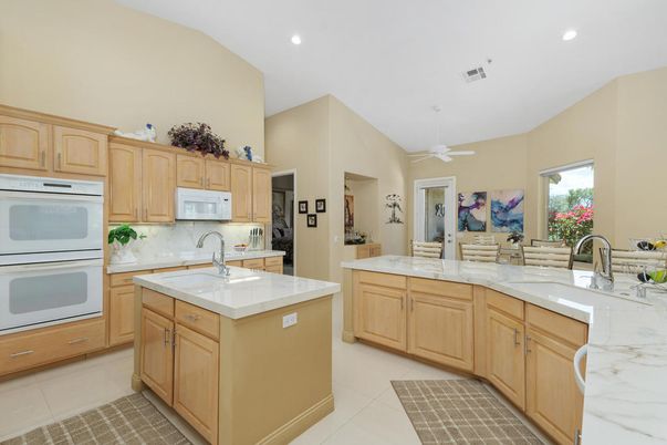Dining room, Interior, Kitchen, Recessed Lighting