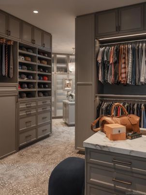 Interior, Recessed Lighting, Walk-in Closets