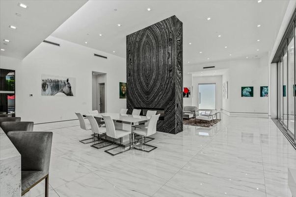 Dining room, Interior, Living room, Marble, Recessed Lighting