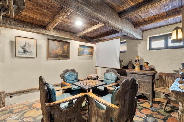 Interior, Living room, Recessed Lighting, Wooden Beams, Wooden Ceilings