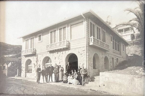 Exterior, Facade, None