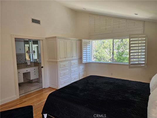 Bathroom, Bedroom, Interior, Recessed Lighting, Wood Texture Flooring