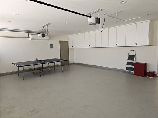 Game Room, Garage, Interior, Recessed Lighting