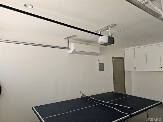 Game Room, Interior, Recessed Lighting