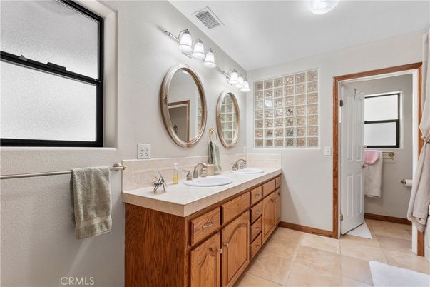 Bathroom, Dual Sink Vanities, Interior
