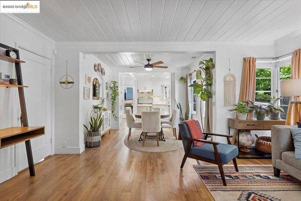 Dining room, Interior, Kitchen, Recessed Lighting, Wood Texture Flooring