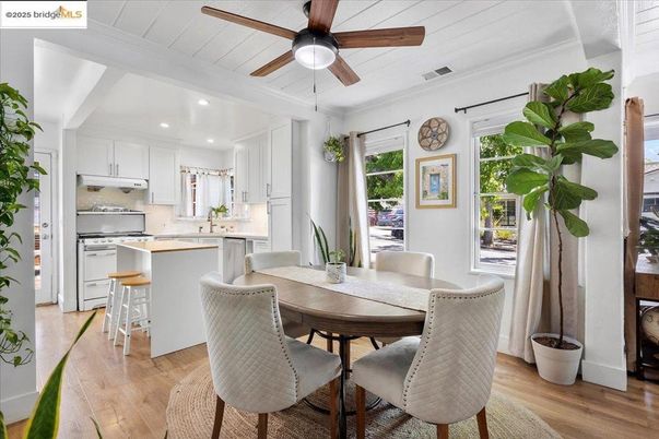 Dining room, Interior, Kitchen, Recessed Lighting, Wood Texture Flooring