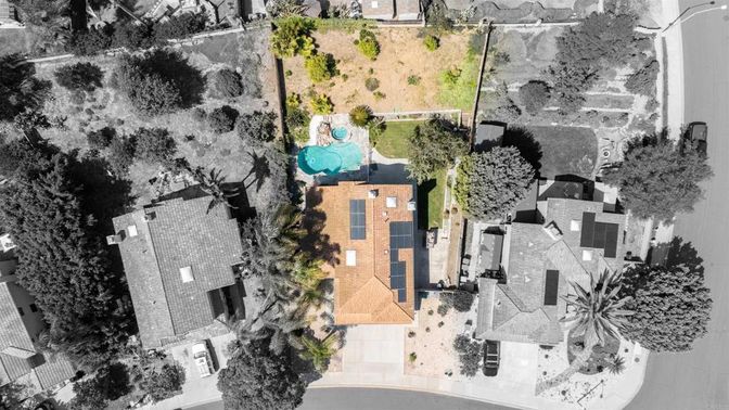 Exterior, Drone