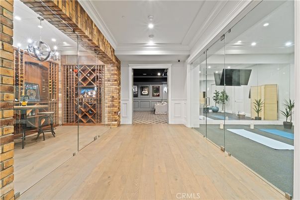 Interior, Pendant Lights, Recessed Lighting, Stone Walls, Wine Storage, Wood Texture Flooring