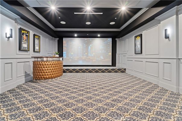 Interior, Projection Screen, Recessed Lighting, Theatre Room