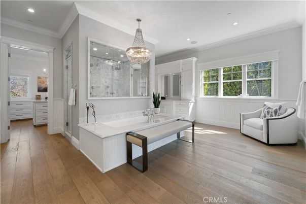 Bathroom, Chandelier, Interior, Recessed Lighting, Wood Texture Flooring