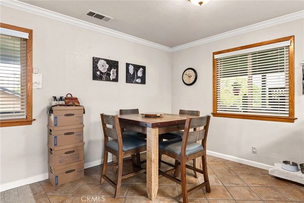 Dining room, Interior