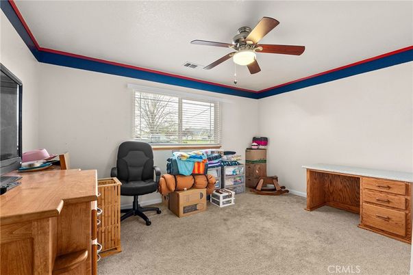 Home Office, Interior