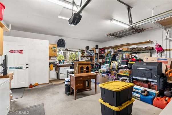 Garage, Interior